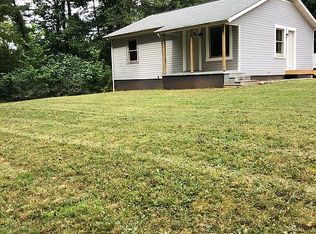 121 Saint Marie Trl, Mount Airy, NC 27030