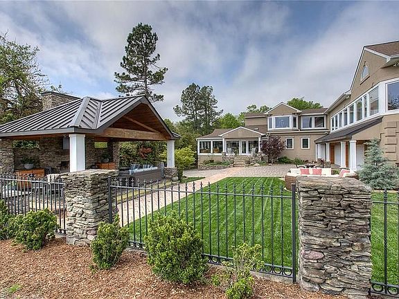 back view from golf course