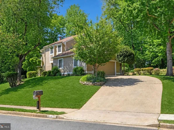 11814 Blue Spruce Rd, Reston, VA 20191