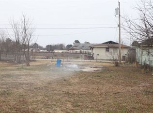 704 S 3rd St, Paragould, AR 72450