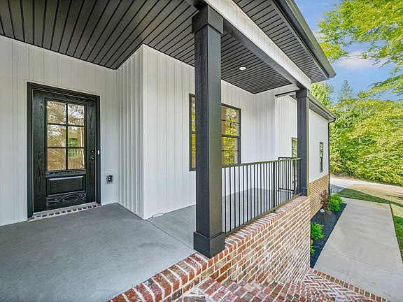 4th image of 2687 Palmyra Rd