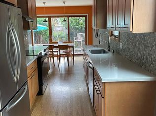 894 Standish Rd, Pacifica, CA 94044