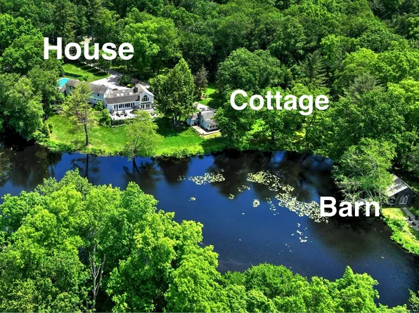 170 & 172 Newtown Turnpike, Weston, CT 06883