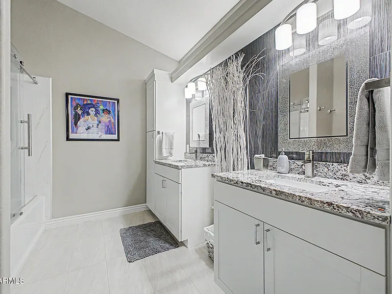 9026 W Escuda Dr — Photo 17