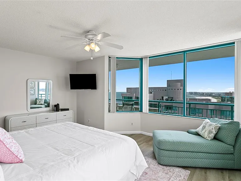 1540 Gulf Blvd #2107 — Photo 30