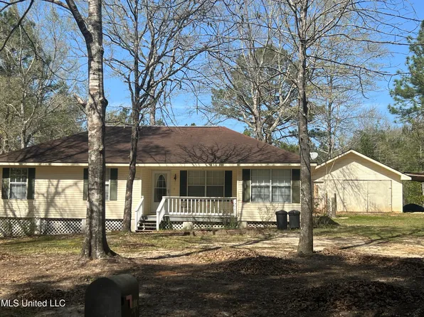 40 Cobb Rd, Wiggins, MS 39577