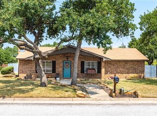156 Dennis St, Jacksboro, TX 76458