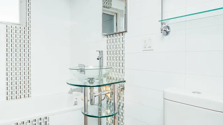 Rented by Nooklyn NYC LLC | media 54