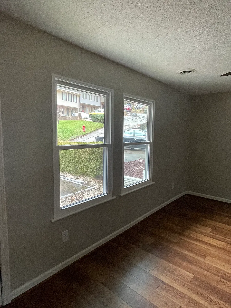 Building Photo - 110 Lancelot Ct