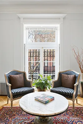 Sold by Compass | media 4