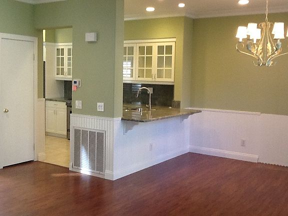 4th image of 10988 Creekbridge Pl
