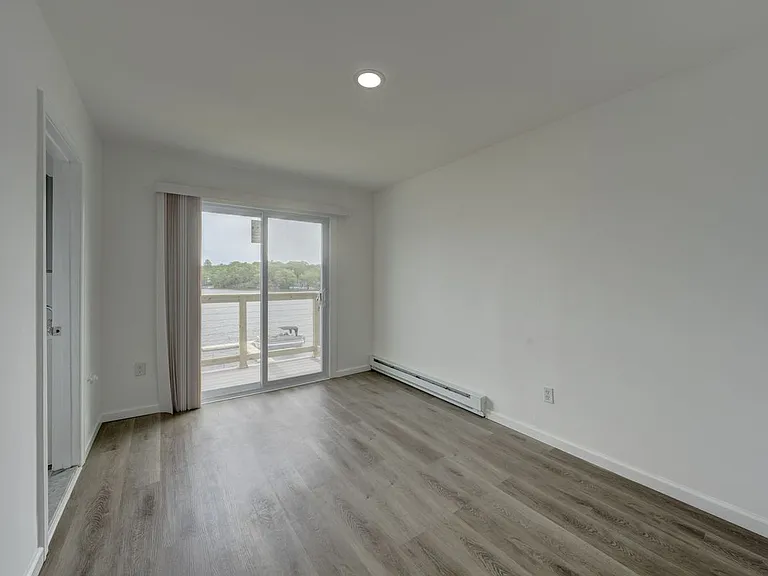 41 E High St #31 — Photo 9