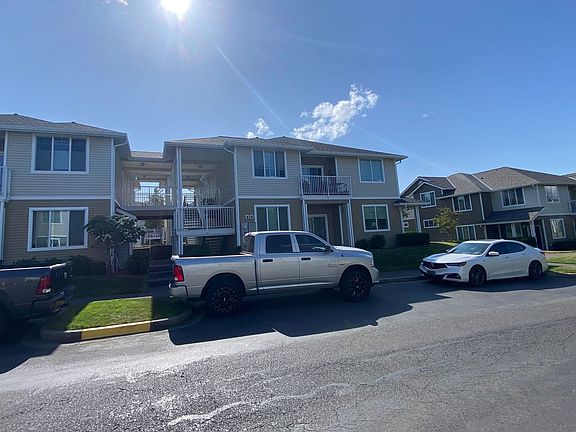3rd image of 1129 61st St SE Unit B