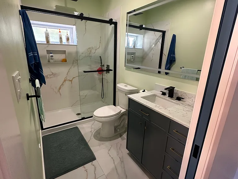 910 E Evelyn Ave — Photo 3