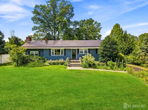 20 Claremont Dr, Hillsborough, NJ 08844