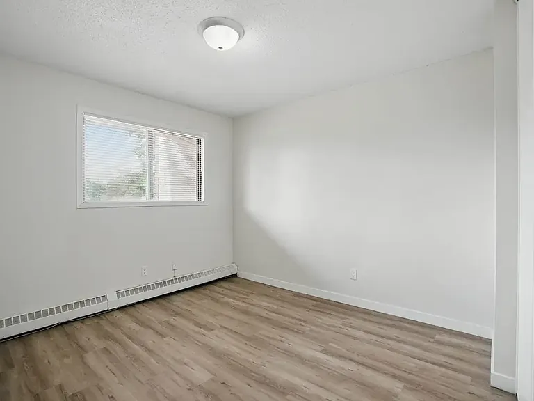 403 Pendygrasse Rd — Photo 9