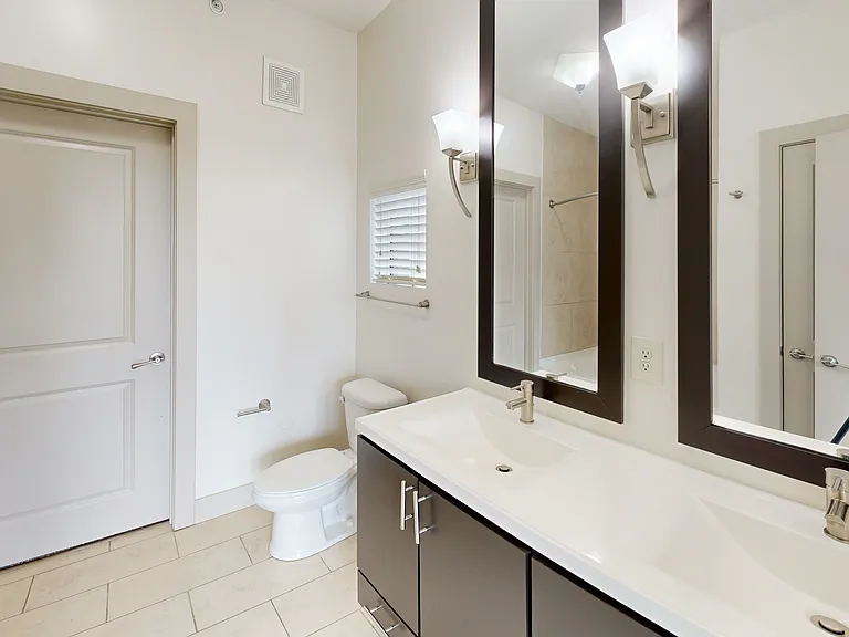 Latitude at Deerfield Crossing — Photo 89