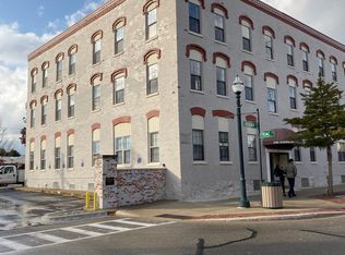 54 S Broadway St #13, Lake Orion, MI 48362
