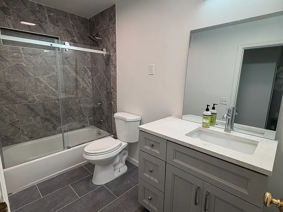 64 James St #0