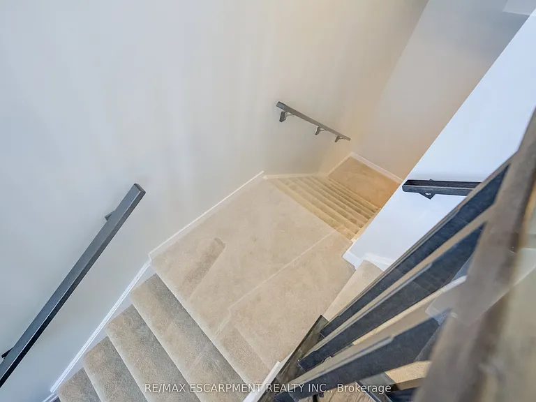 247 Burke St — Photo 9