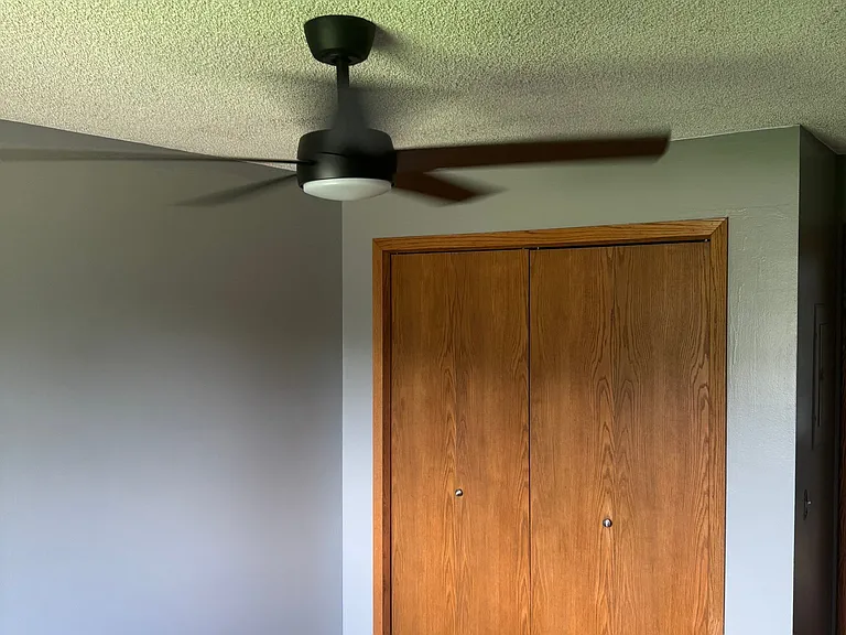 11139 Edgewood Cir N — Photo 12