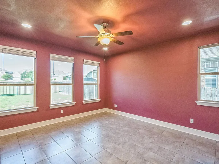 305 Crossvine Trl — Photo 15
