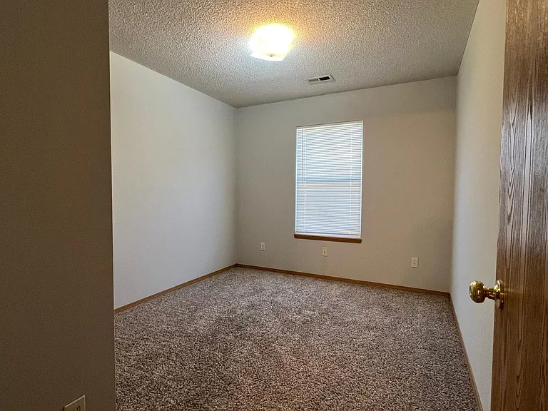 2513 E Conquest St — Photo 16
