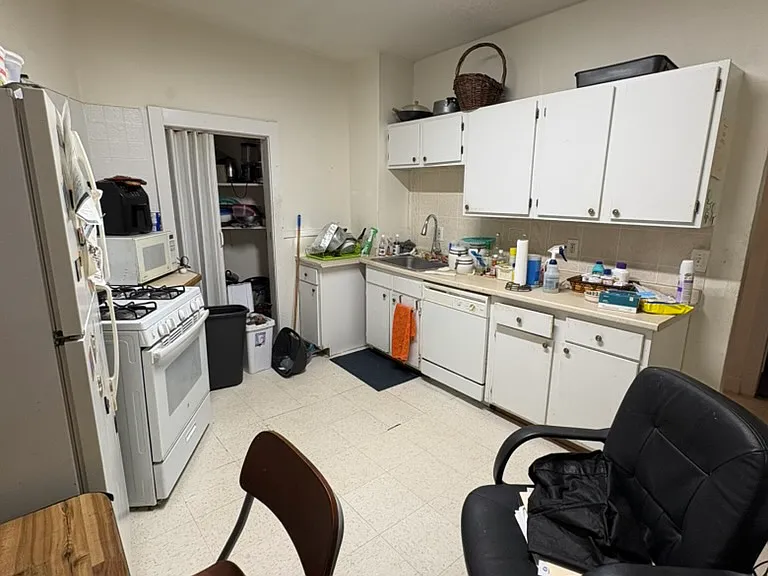 12 Mount Pleasant Ave #1 — Photo 2