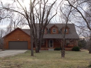 13195 54th St, Oskaloosa, KS 66066