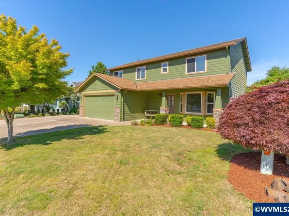 614 NW Heath St, Dallas, OR 97338