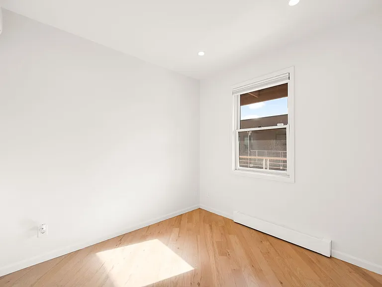 1715 15th St #5 — Photo 17