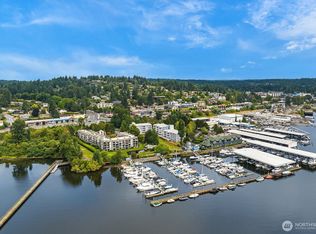 6121 NE 175th St APT A202, Kenmore, WA 98028