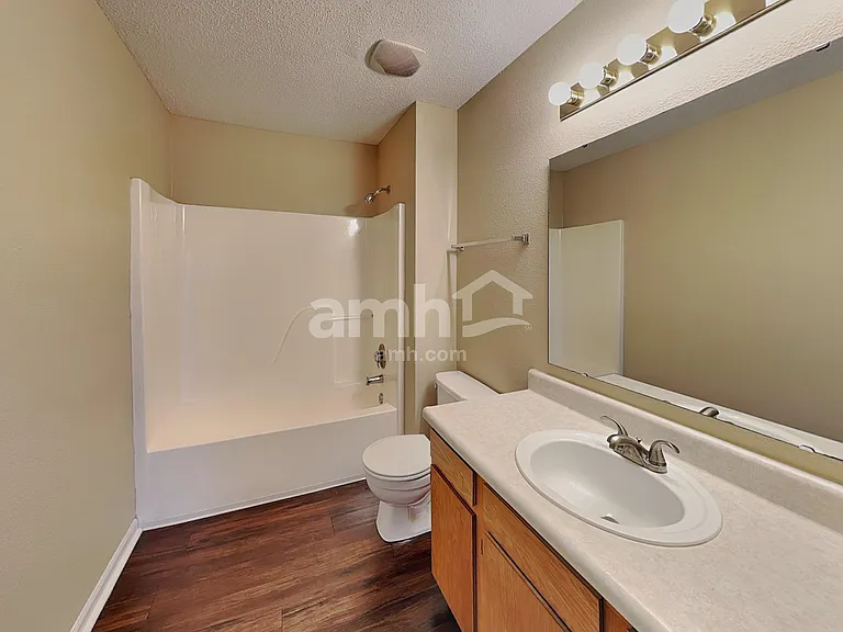 2265 Lakecrest Dr — Photo 12