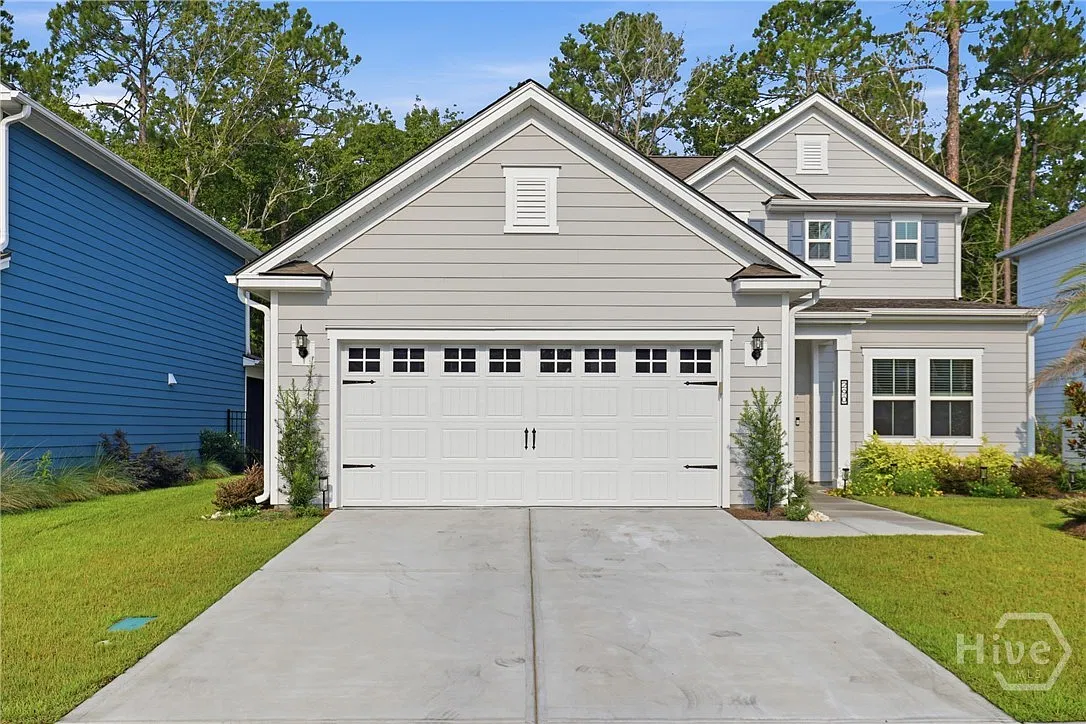 4 bed, 3.5 bath, 2380 sqft, $2,700 — Photo 1