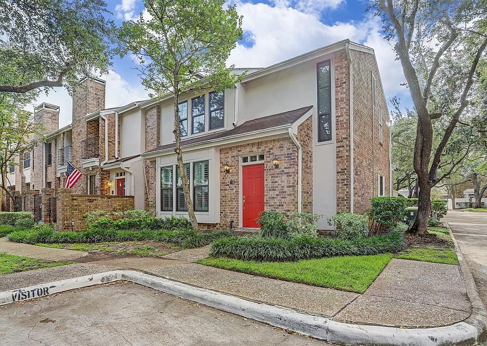 1529 BERING DRIVE - Beautiful corner unit adjacent to visitor parking with view of the pool and greenspace