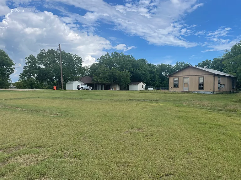 7538 FM 982 — Photo 39