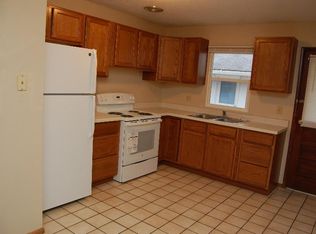 515 E 4th St, Dixon, IL 61021