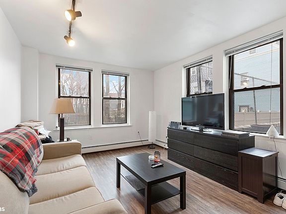 5th image of 2787 Kennedy Blvd APT 108