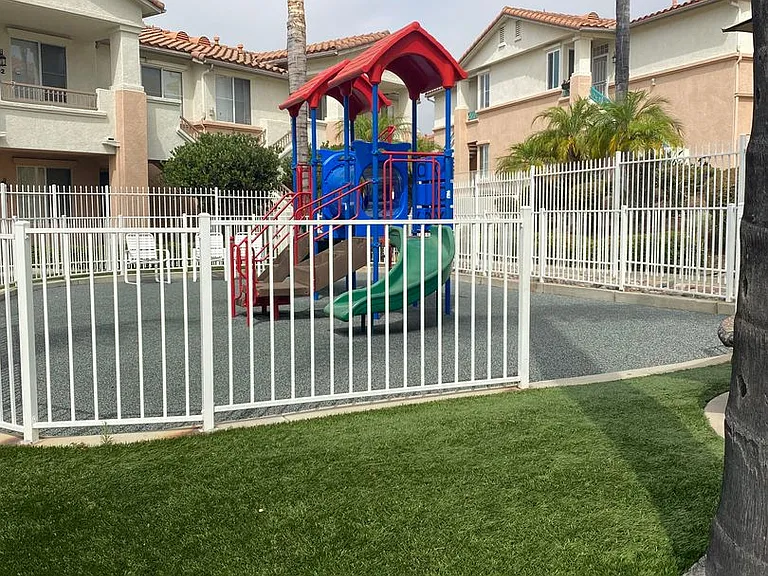 11422 Via Rancho San Diego #402 — Photo 4