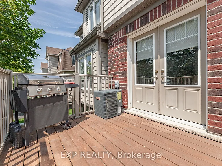 960 Messor Cres — Photo 18