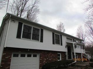 10 Joy Pl, Beacon, NY 12508
