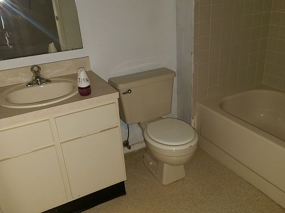 4th image of 11 Misty Meadow Dr