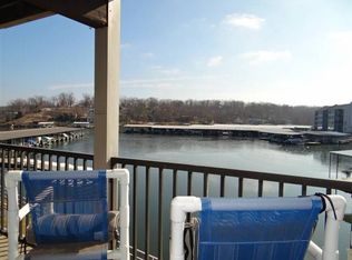 1522 Harbor Pt UNIT E202, Osage Beach, MO 65065
