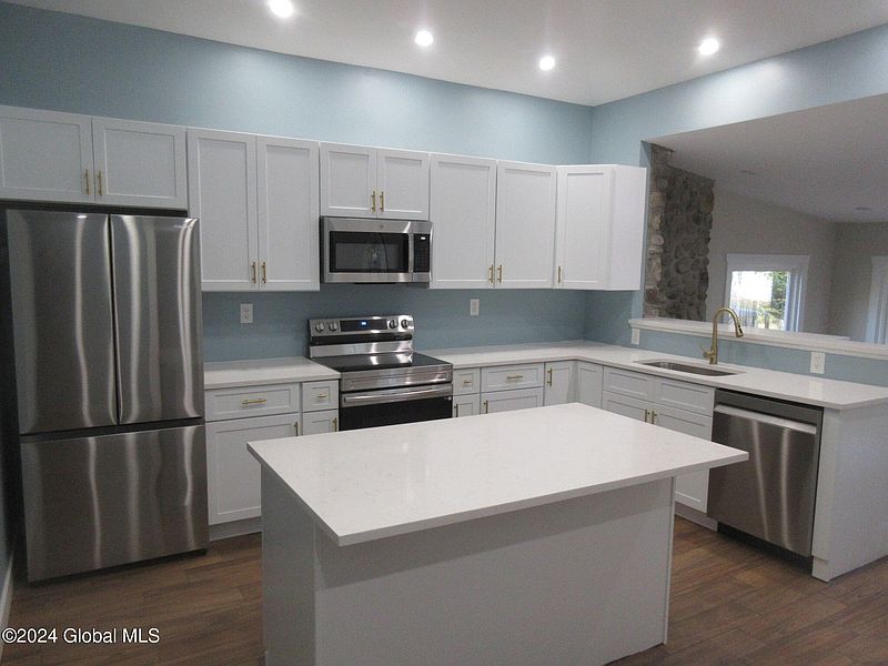 2nd image of 11 Janes Avenue