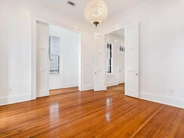 2228 Brainard St — Photo 4