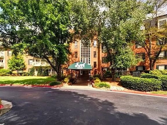 2nd image of 28108 Plantation Dr NE