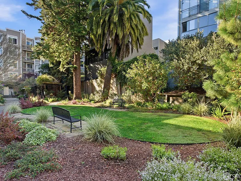 2060 Sutter St #502 — Photo 30