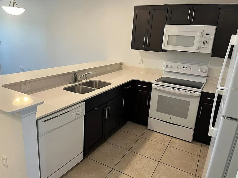 295 Flower Ln #F — Photo 6