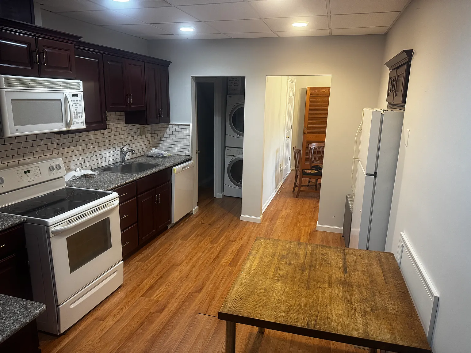 84 Jefferson St — Photo 3