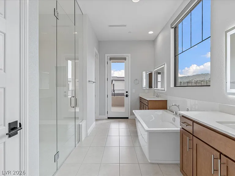 980 Natural Harmony St — Photo 38